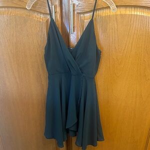 Windsor Elegant Dark Green Flowy Sleeveless Dress Size Small i